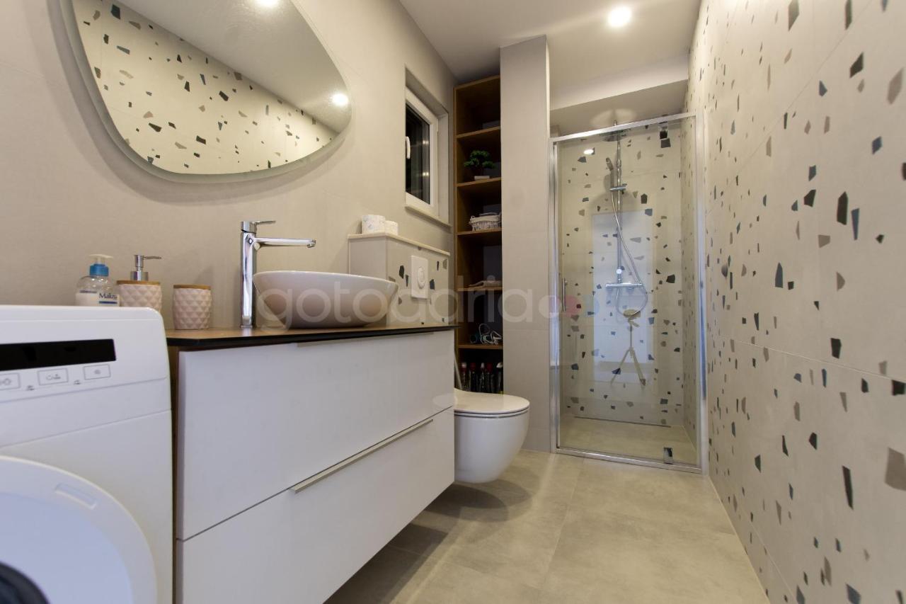 מאקרסקה Seashell - Luxury Seaview Apartments מראה חיצוני תמונה