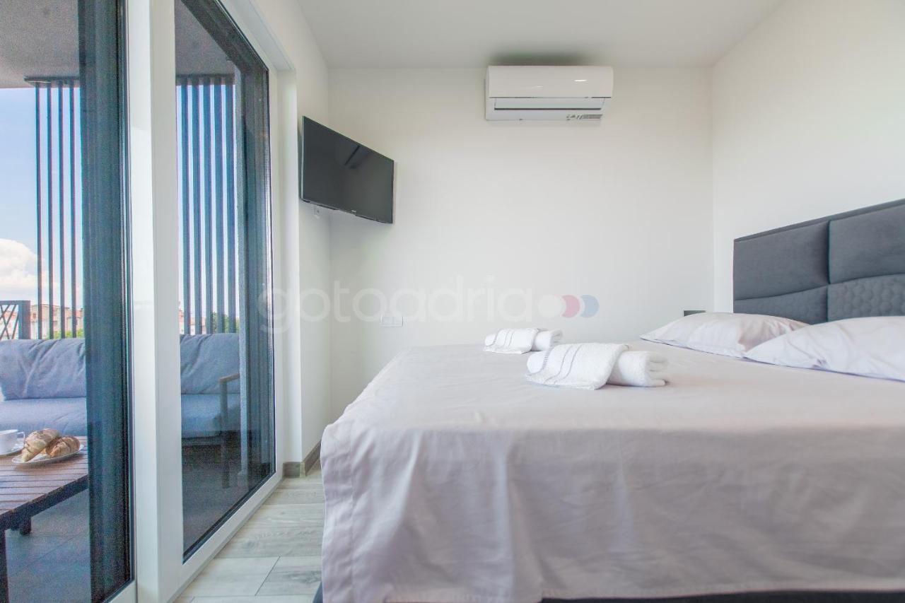 מאקרסקה Seashell - Luxury Seaview Apartments מראה חיצוני תמונה