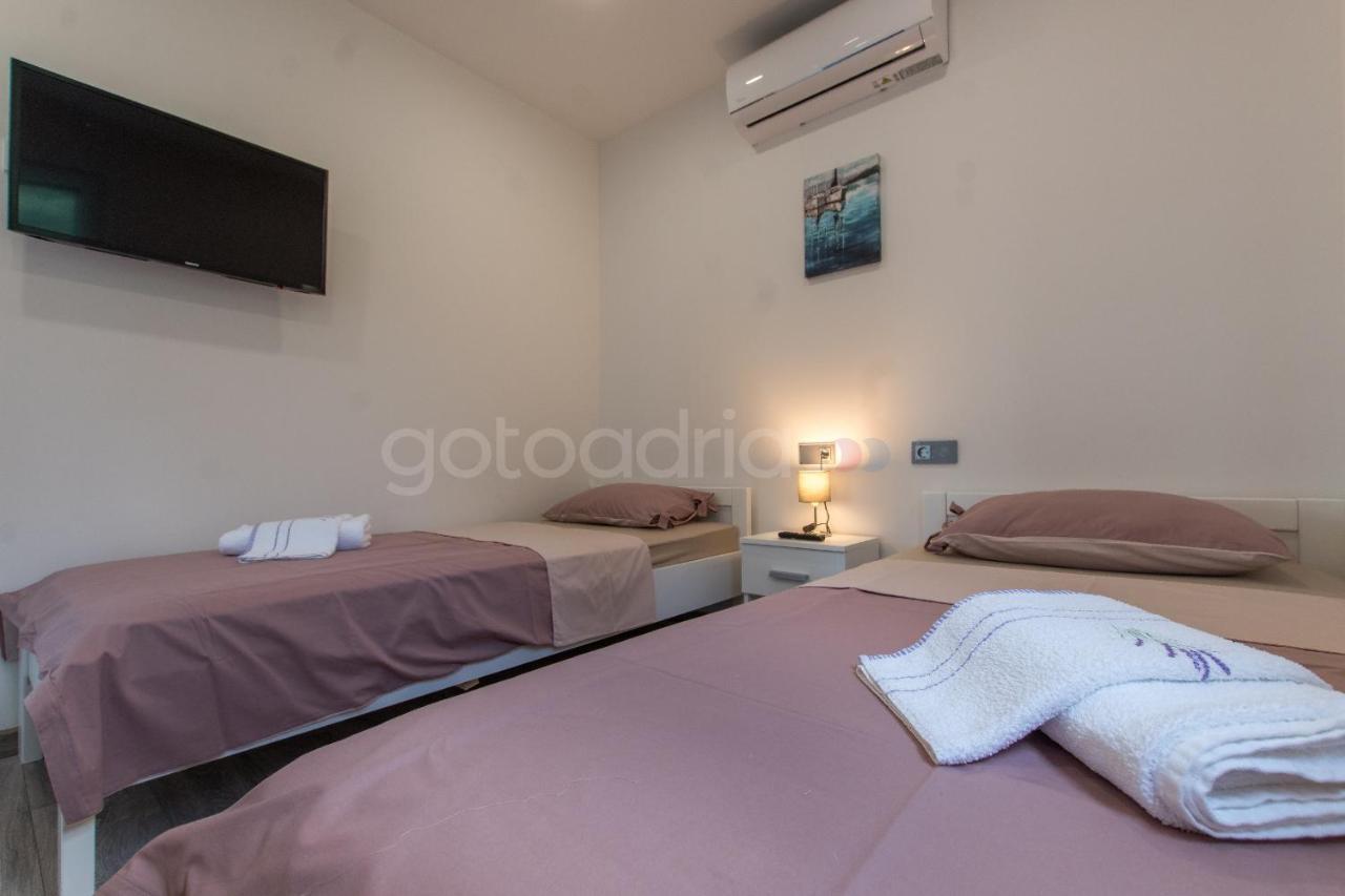 מאקרסקה Seashell - Luxury Seaview Apartments מראה חיצוני תמונה