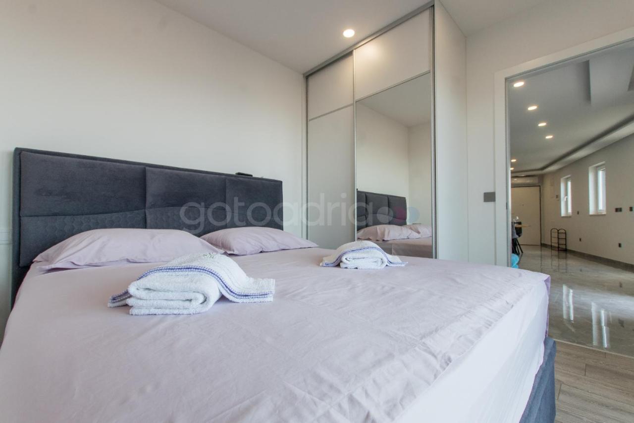 מאקרסקה Seashell - Luxury Seaview Apartments מראה חיצוני תמונה