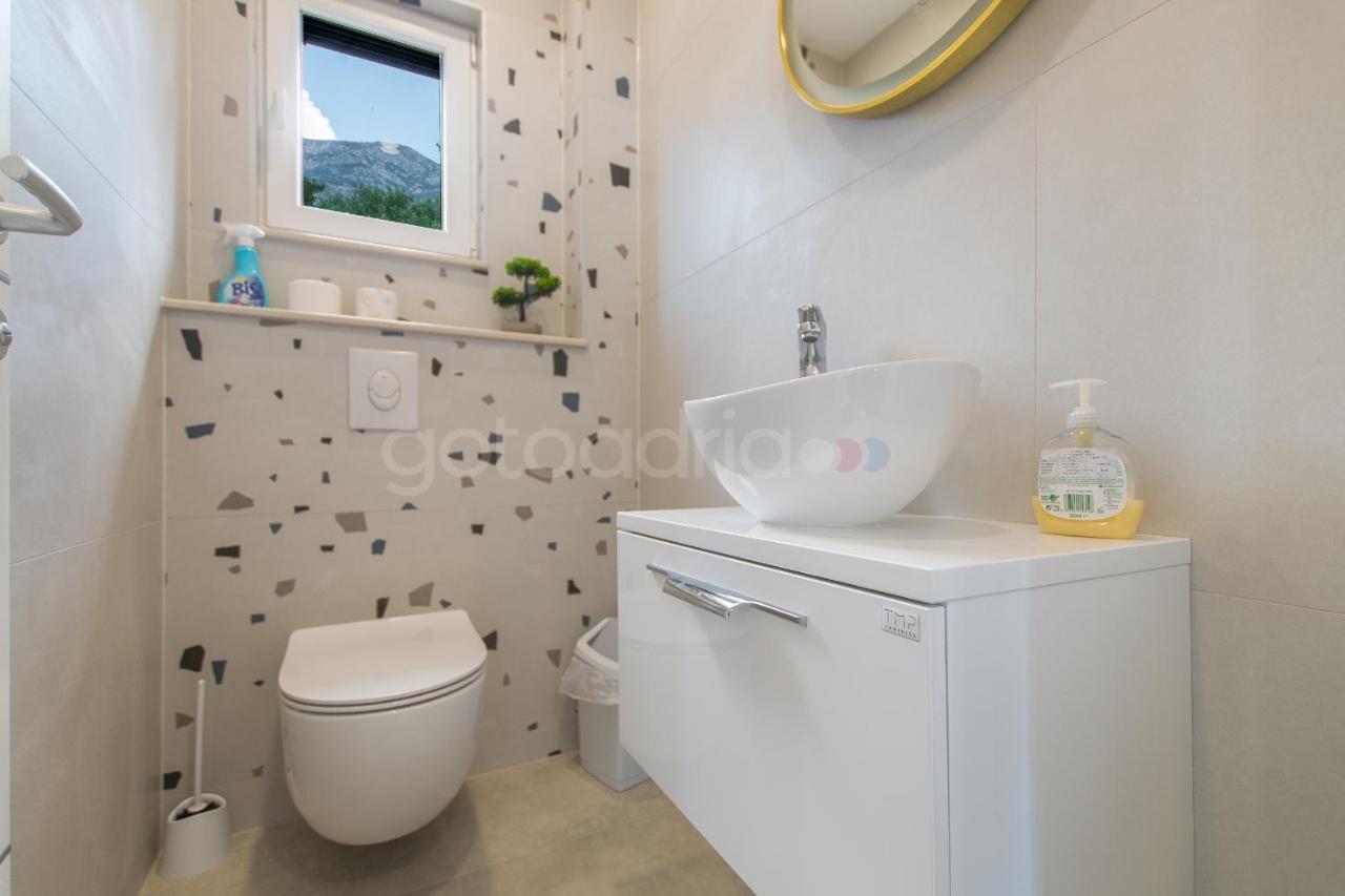 מאקרסקה Seashell - Luxury Seaview Apartments מראה חיצוני תמונה